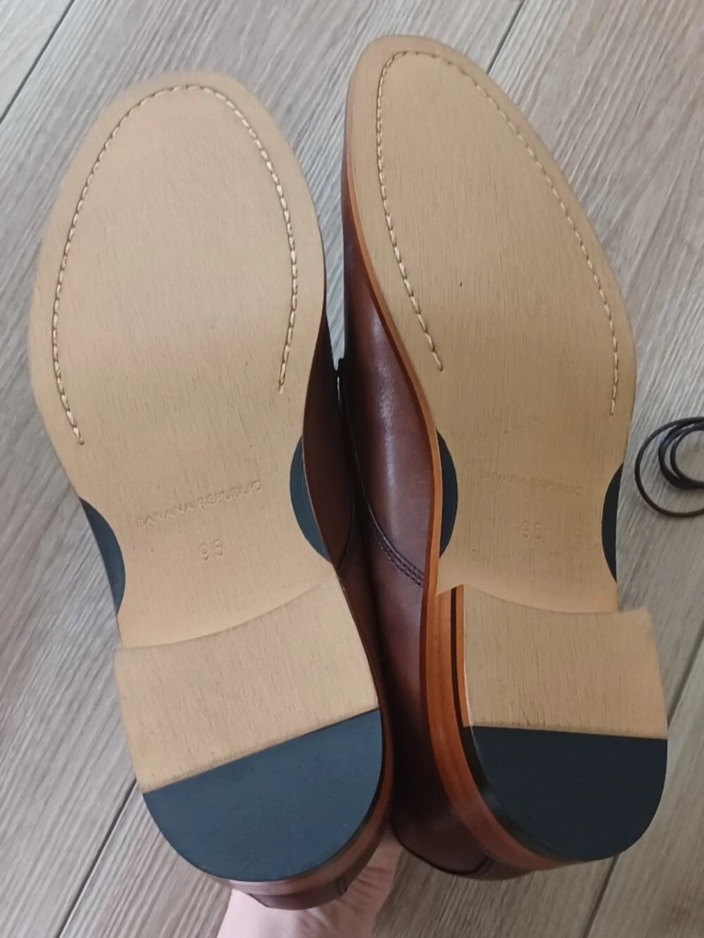 NWB Banana Republic Jeremy men's Oxford dress shoe Chestnut 9.5